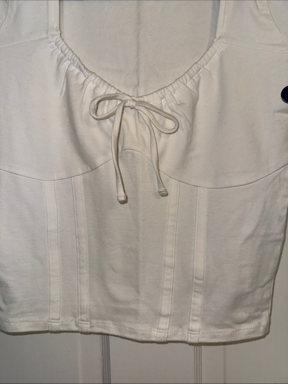 Hollister White Scoop-Neck Tie-Front Cropped Top - Picture 5 of 7